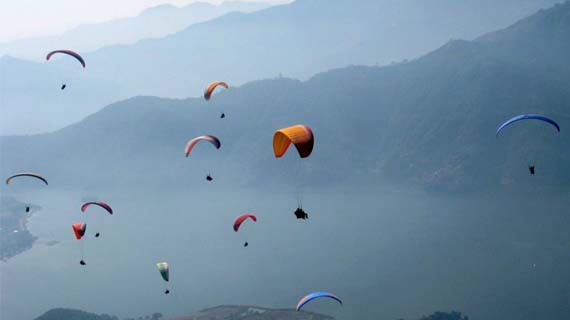 PARAGLIDING